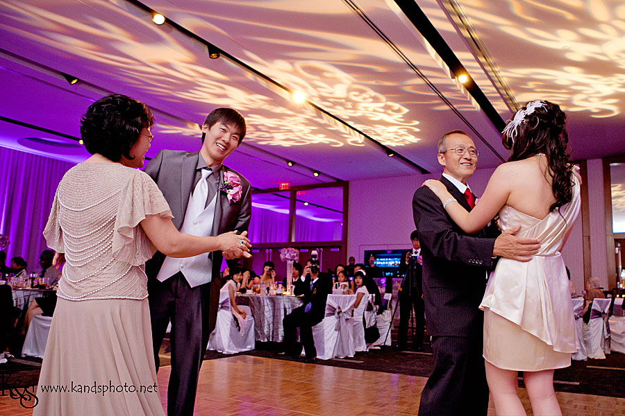 Dallas Wedding Photographers - Philip and Amy's Wedding at the W Hotel Dallas Wedding Photographers - Philip and Amy's Wedding at the W Hotel